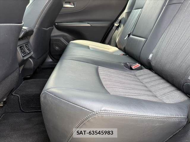 Toyota HARRIER 2021-04 8130347-17