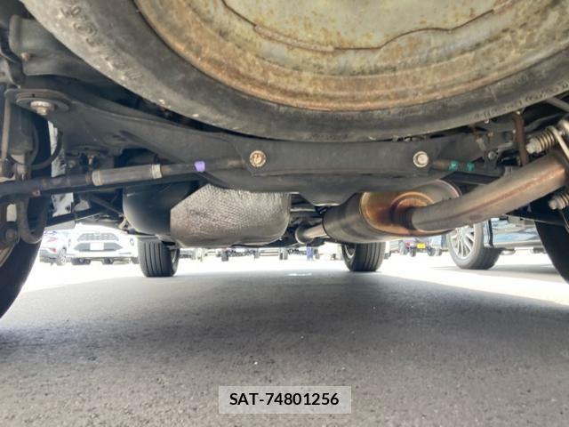 Toyota HARRIER 2010-10 8130366-13