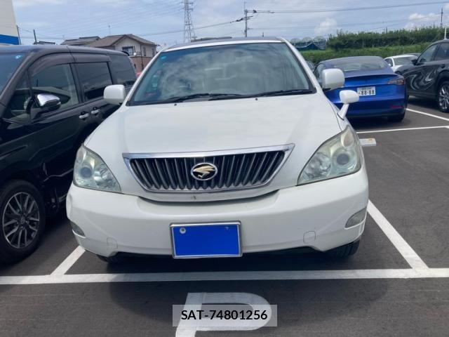 Toyota HARRIER 2010-10 8130366-1