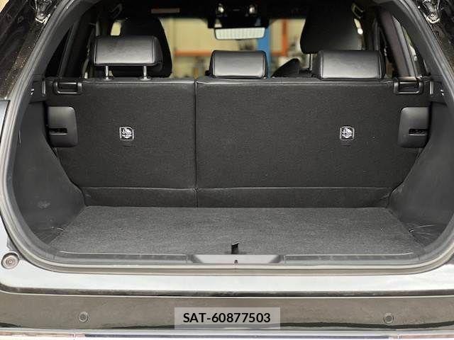 Toyota HARRIER 2021-11 8130348-7