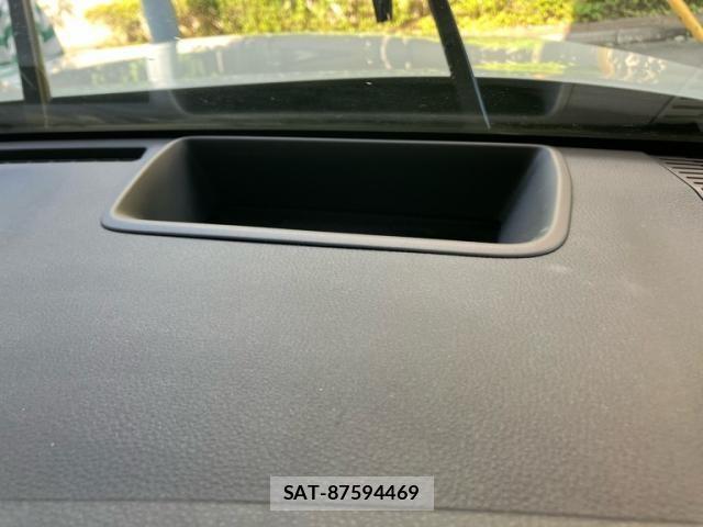 Toyota HARRIER 2023-10 8130325-17