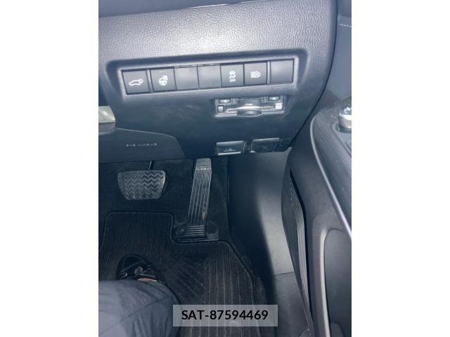 Toyota HARRIER 2023-10 8130325-28