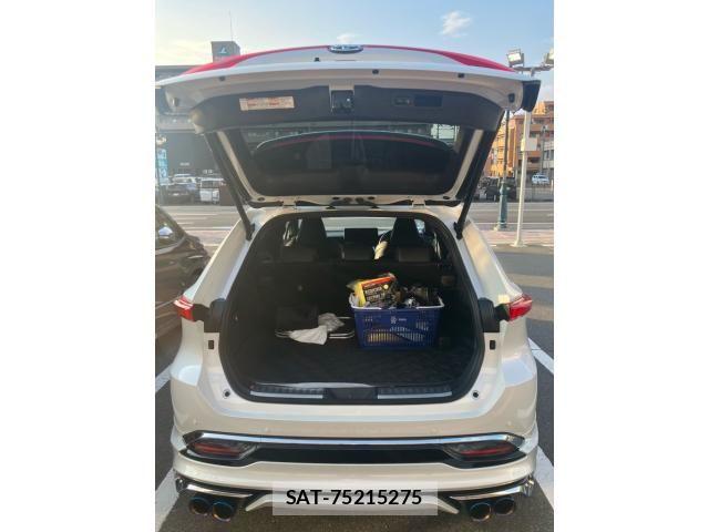 Toyota HARRIER 2024-01 8130320-12