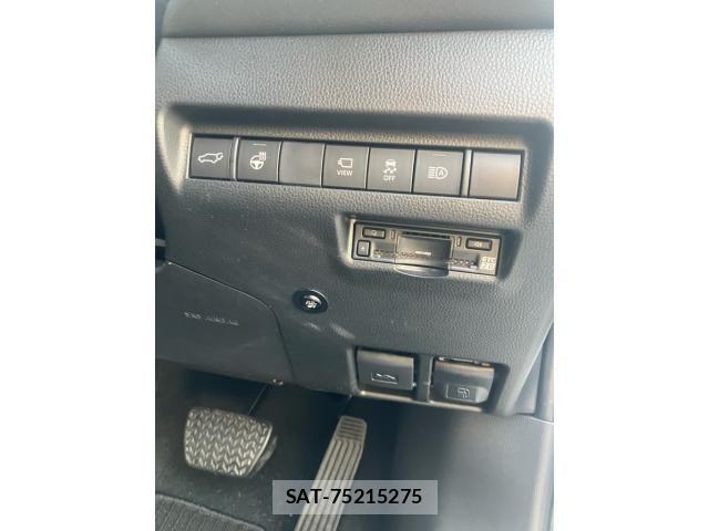 Toyota HARRIER 2024-01 8130320-18