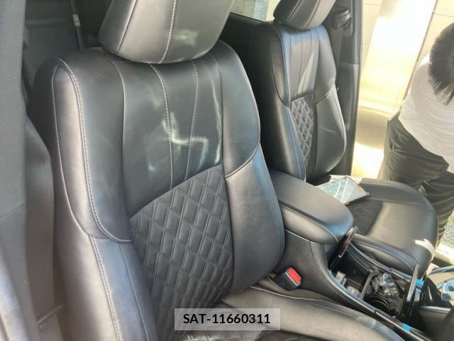 Toyota HARRIER 2019-11 8145866-12