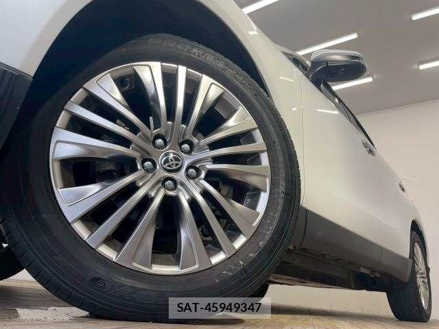 Toyota HARRIER 2023-08 8145858-18