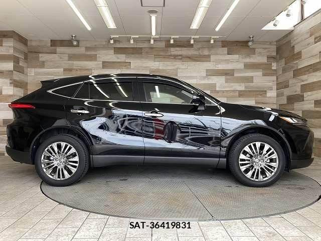 Toyota HARRIER 2023-11 8145859-16