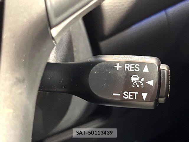 Toyota HARRIER 2014-04 8145868-5