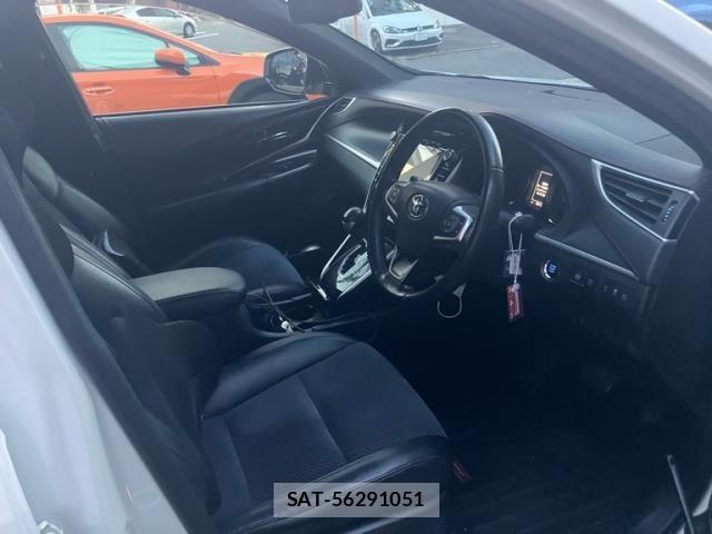 Toyota HARRIER 2017-12 8145870-11