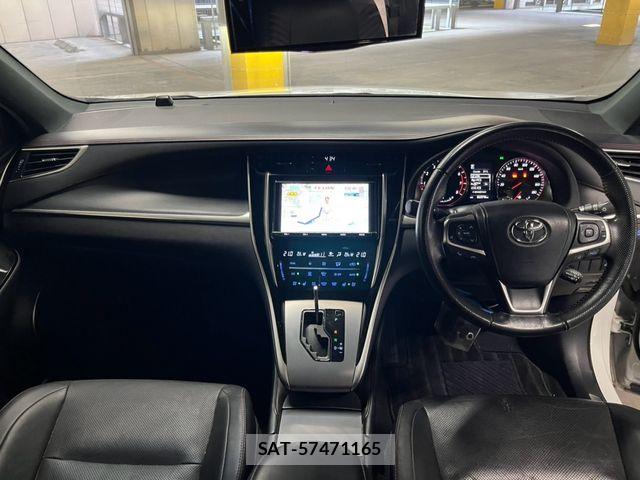 Toyota HARRIER 2017-10 8158523-14