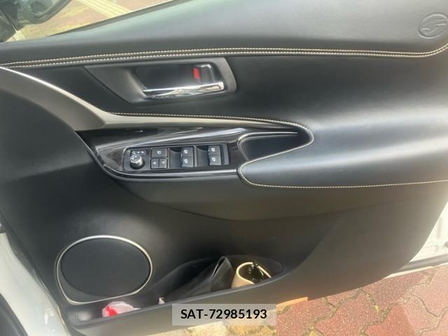 Toyota HARRIER 2019-09 8158521-19