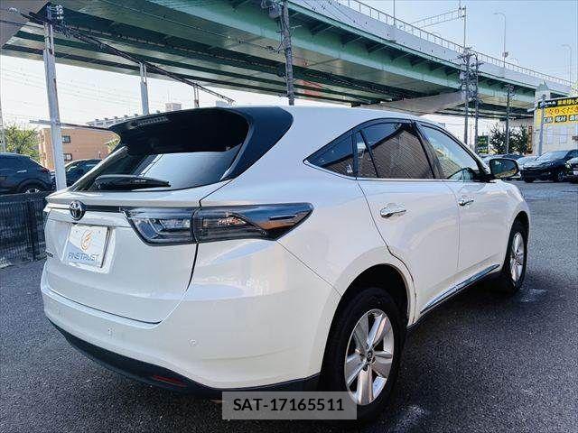 Toyota HARRIER 2016-04 8158524-17