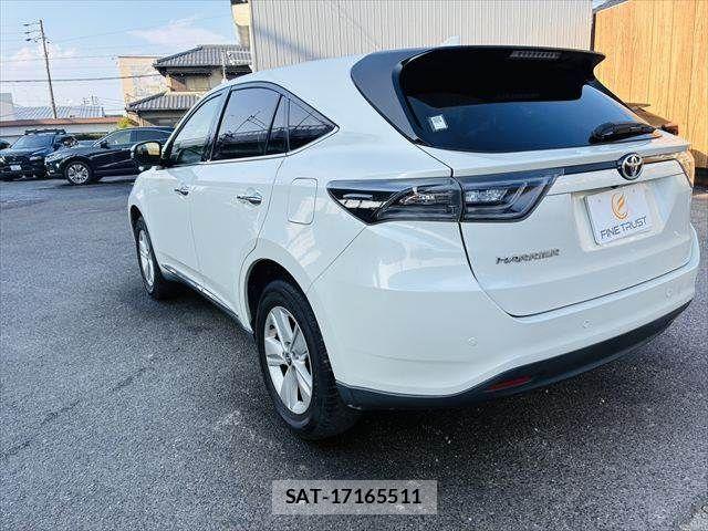 Toyota HARRIER 2016-04 8158524-19