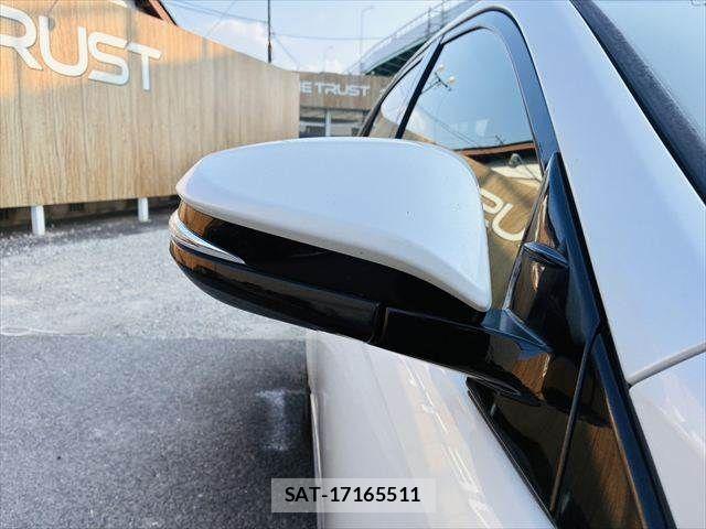 Toyota HARRIER 2016-04 8158524-26