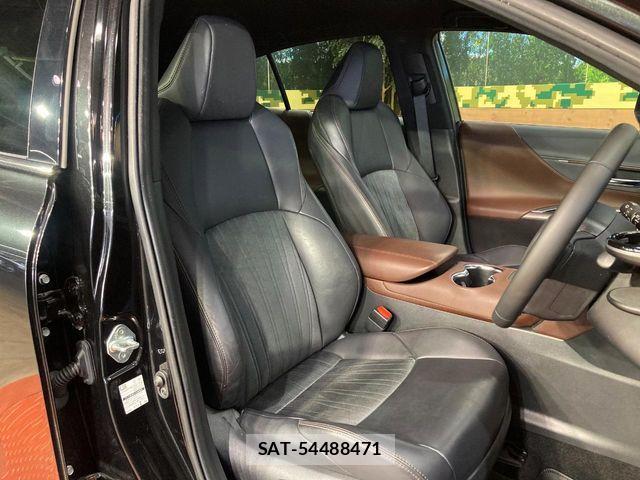 Toyota HARRIER 2023-08 8207689-8