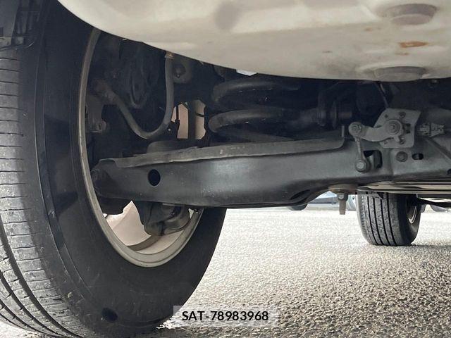 Toyota HARRIER 2017-12 8207717-19
