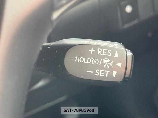 Toyota HARRIER 2017-12 8207717-5