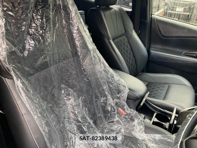 Toyota HARRIER 2015-08 8207726-16