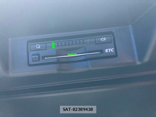 Toyota HARRIER 2015-08 8207726-26