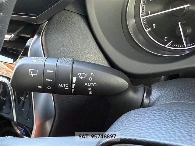 Toyota HARRIER 2021-01 8207690-23