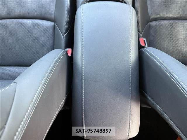 Toyota HARRIER 2021-01 8207690-29