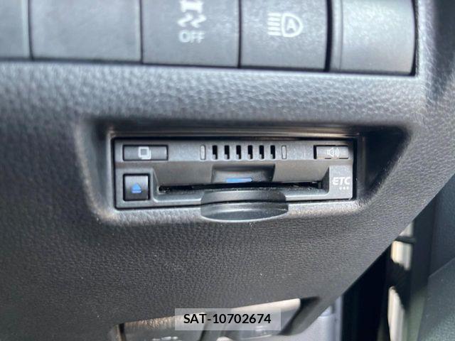 Toyota HARRIER 2021-08 8207713-7