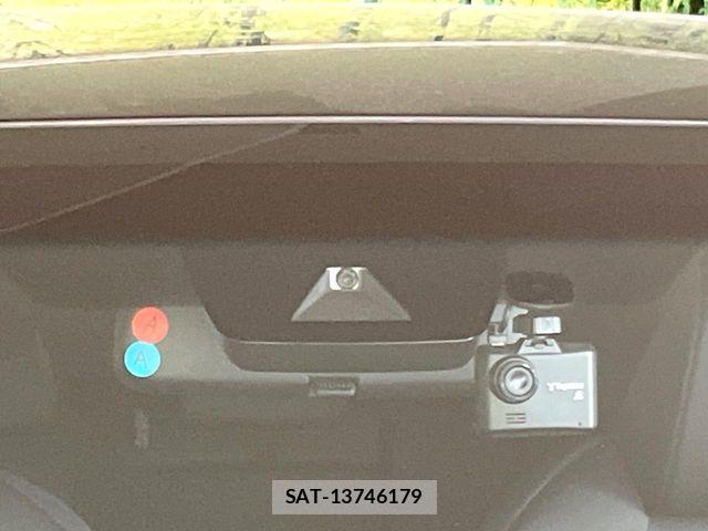 Toyota HARRIER 2023-07 8207710-4