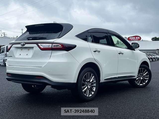 Toyota HARRIER 2019-06 8207707-2