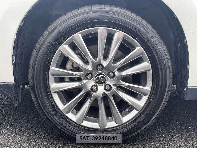 Toyota HARRIER 2019-06 8207707-3