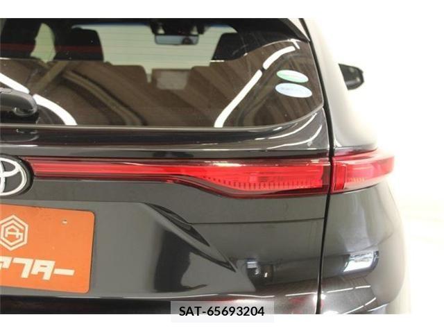 Toyota HARRIER 2021-02 8207702-18