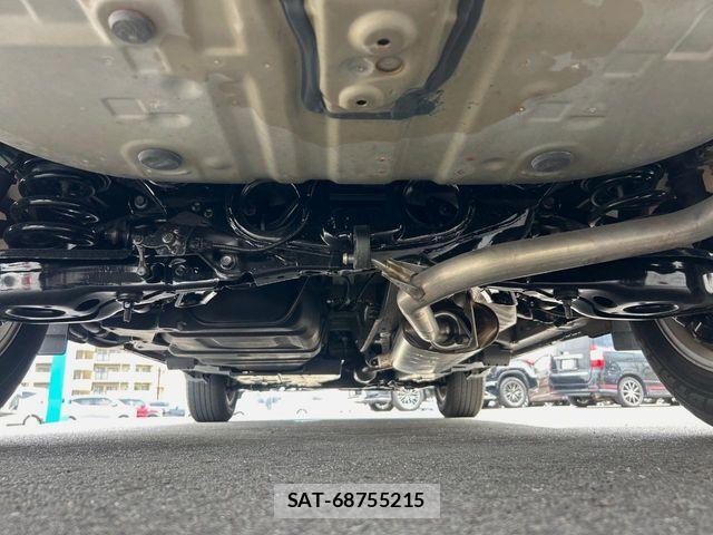 Toyota HARRIER 2014-07 8207719-18