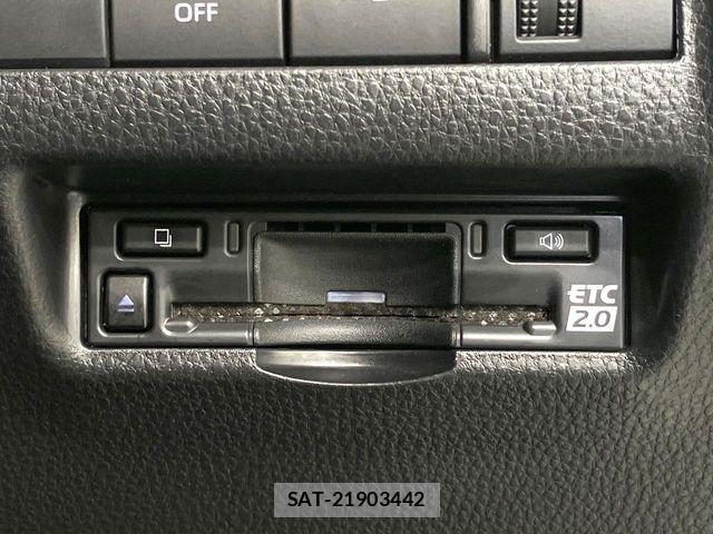Toyota HARRIER 2023-10 8207712-4