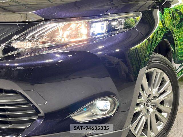 Toyota HARRIER 2017-02 8207718-11