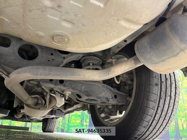 Toyota HARRIER 2017-02 8207718-19