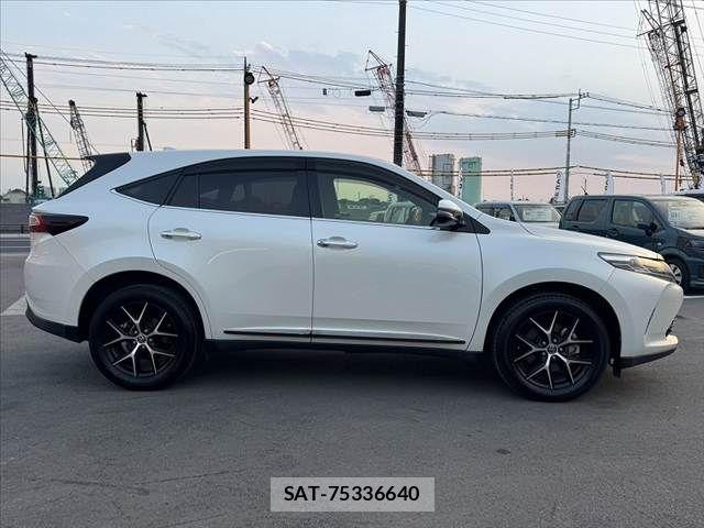 Toyota HARRIER 2019-09 8207711-11