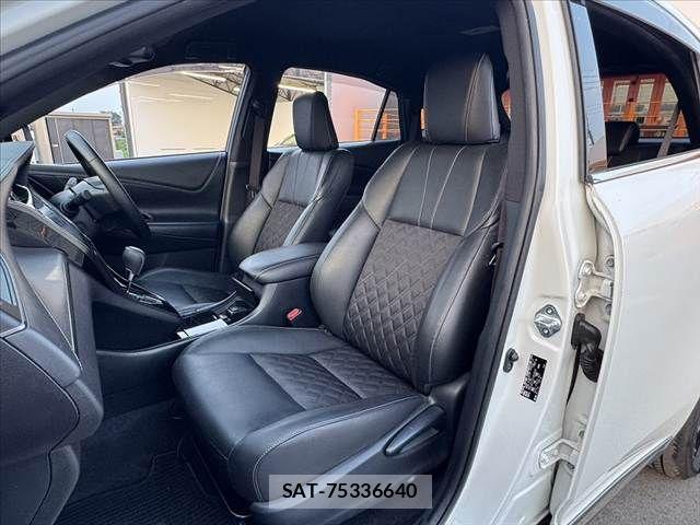 Toyota HARRIER 2019-09 8207711-16