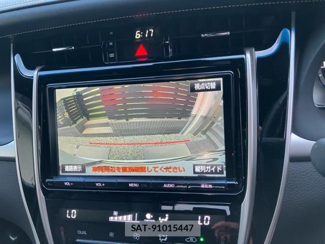 Toyota HARRIER 2017-06 8207715-19