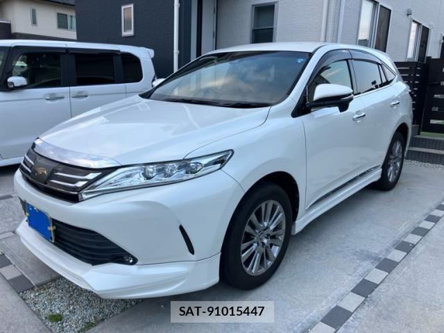 Toyota HARRIER 2017-06 8207715-1