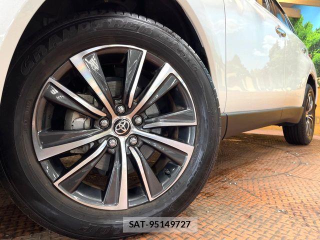 Toyota HARRIER 2024-04 8207691-12