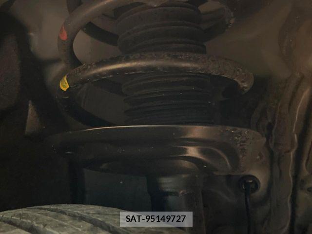 Toyota HARRIER 2024-04 8207691-19