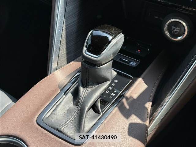 Toyota HARRIER 2022-06 8207696-26