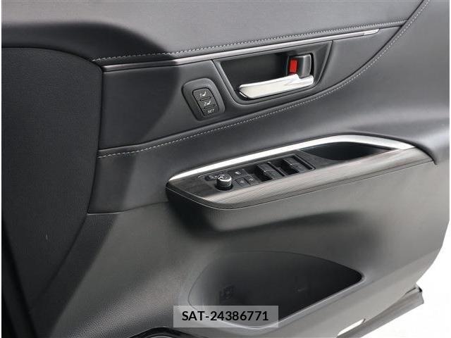 Toyota HARRIER 2023-08 8207686-5