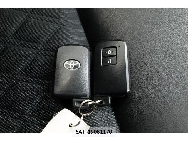 Toyota HARRIER 2014-03 8207725-26