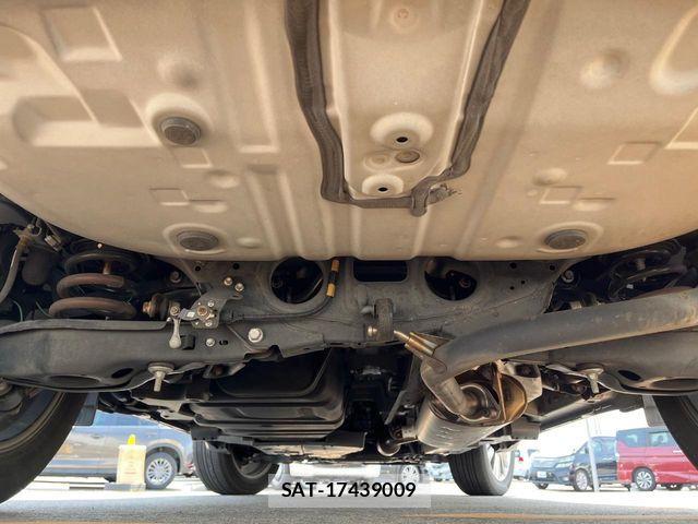 Toyota HARRIER 2017-12 8207716-18
