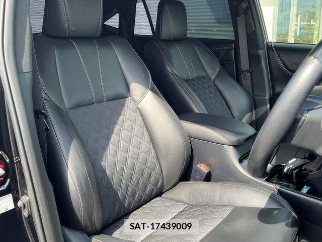 Toyota HARRIER 2017-12 8207716-8