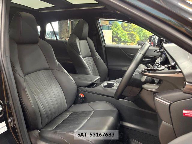 Toyota HARRIER 2025-02 8207681-8