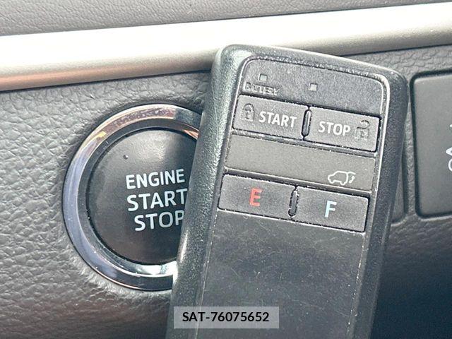 Toyota HARRIER 2015-08 8207721-8