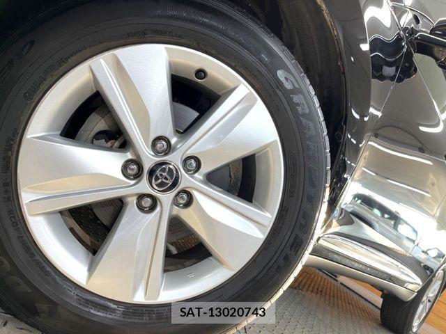 Toyota HARRIER 2014-11 8207722-12
