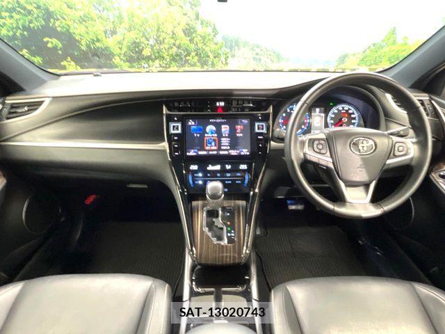 Toyota HARRIER 2014-11 8207722-1