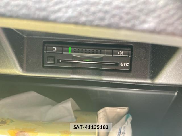 Toyota HARRIER 2015-03 8207727-9